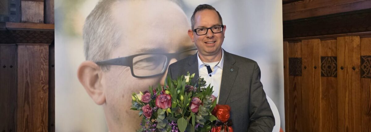 Oliver Igel kurz nach seiner Wahl, woh ihn die SPD Treptow-Köpenick mit 100% der Stimmen erneut für das Amt des Bezirksbürgermeisters wählte.